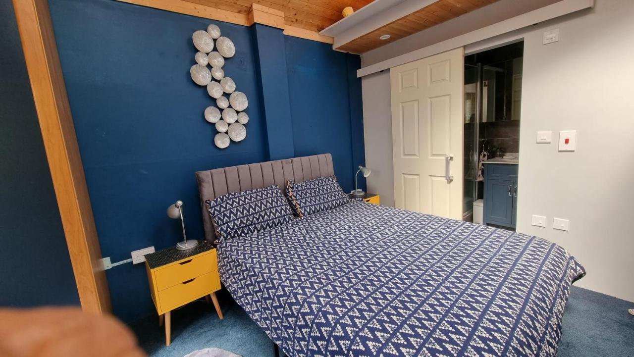 Glebe House, Private Entrance, Free Parking On Drive, Self Check In, Netflix Bed and Breakfast Άσφορντ Εξωτερικό φωτογραφία